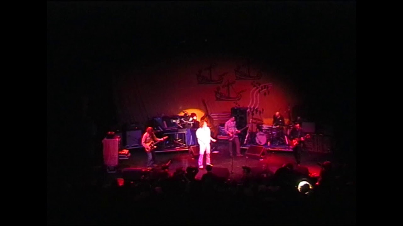 Robert Plant - 7 And 7 Is Live The Astoria 10.06.02