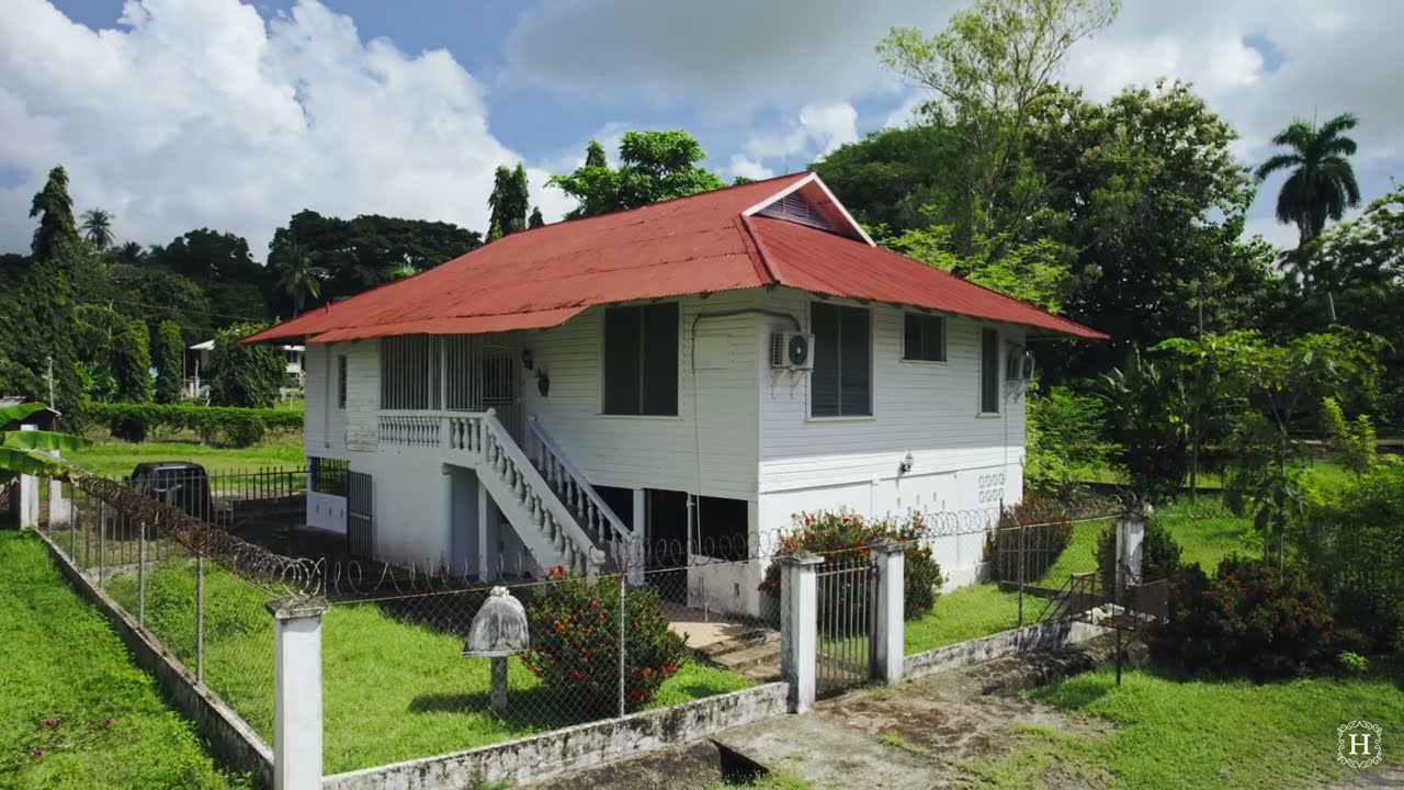 Plantation Home in Puerto Armuelles Panama |  House Hunters Panama | B290520251