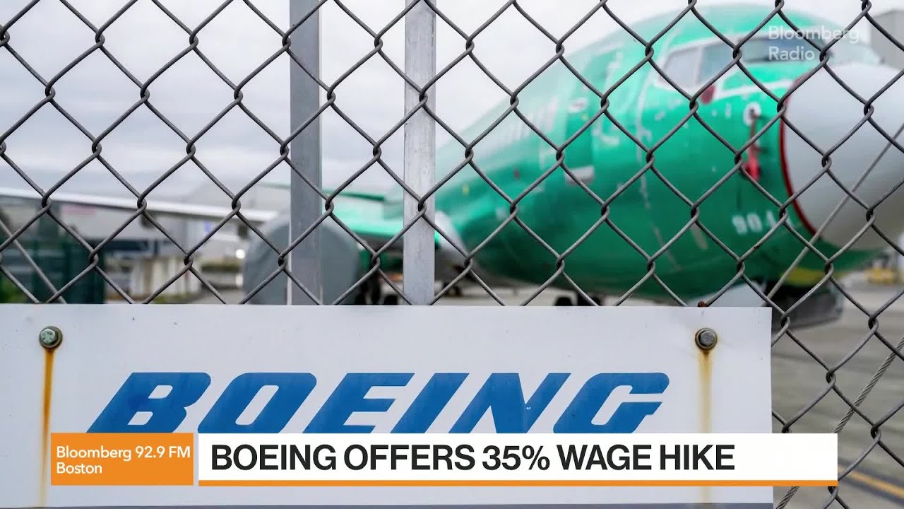 Boeing Faces Earnings and Strike Cliffhanger