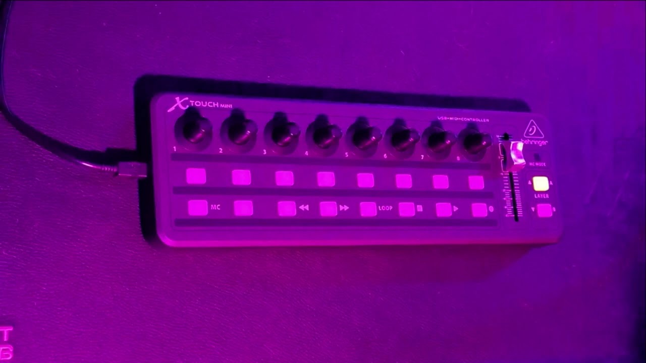 Behringer X-Touch Mini and Software - Review from space
