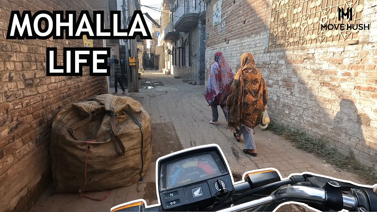 Experience Inner City PAKISTAN By Motorcycle TOUR POV Sialkot City Mohalla Bike Ride 🇵🇰 سیالکوٹ