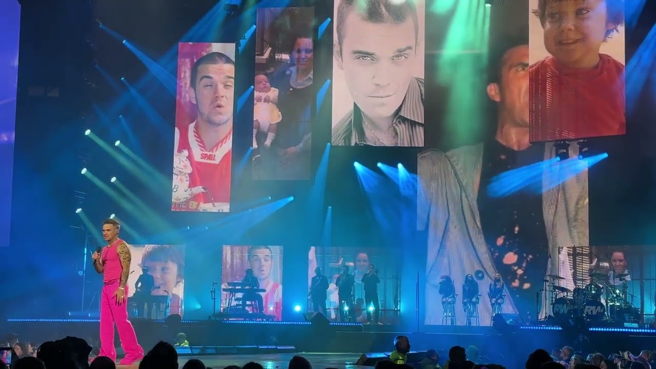 Robbie Williams, BritPop tour, Edinburgh, 31.05.2025 (view from the С stage)