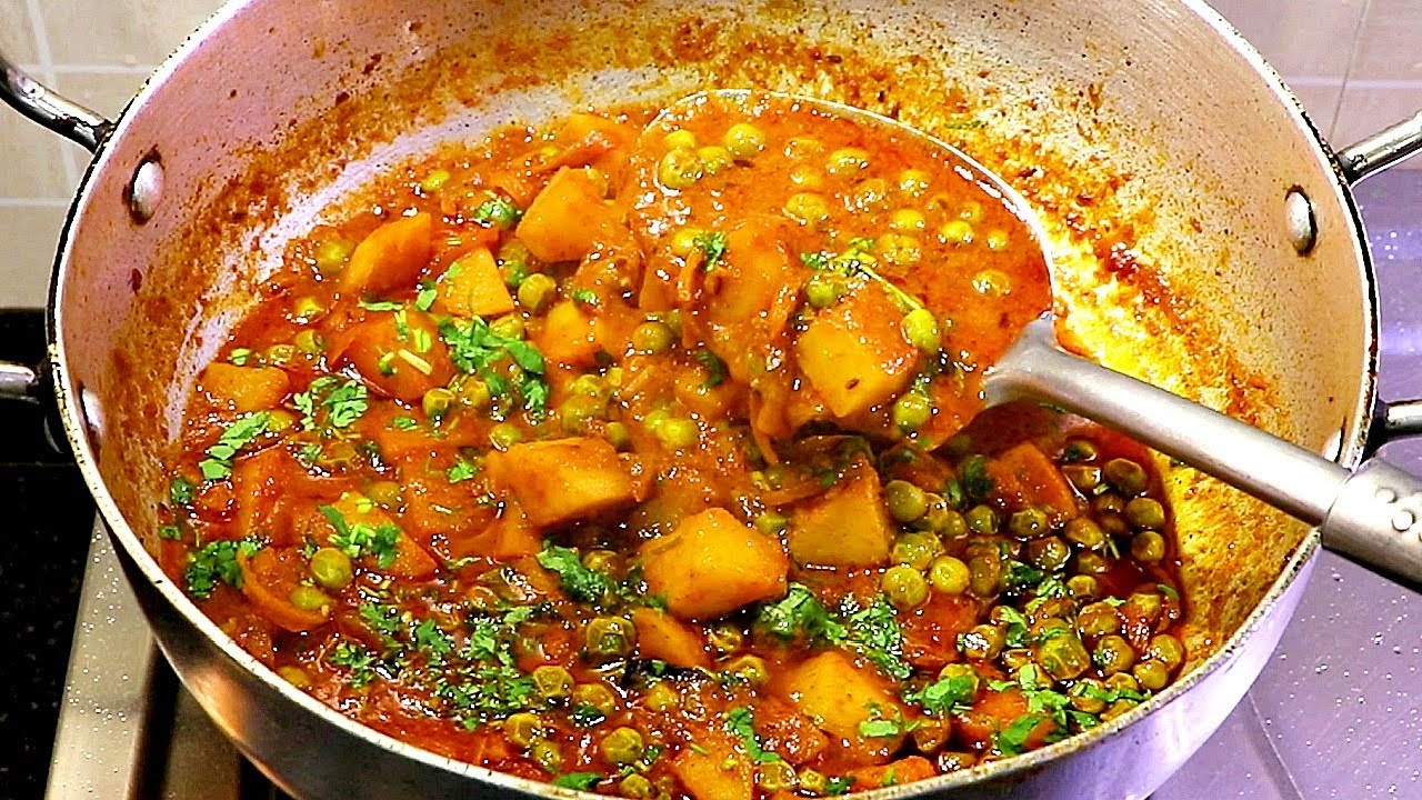 आलू मटर की मसालेदार सब्ज़ी नए तरीके से | Aloo Matar ki Sabzi | Aloo Matar Curry | KabitasKitchen