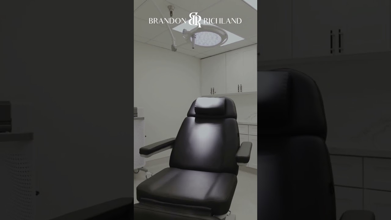 Inside Dr. Brandon Richland&rsquo;s Plastic Surgery Office, Tour of Newport Beach Aesthetic Practice