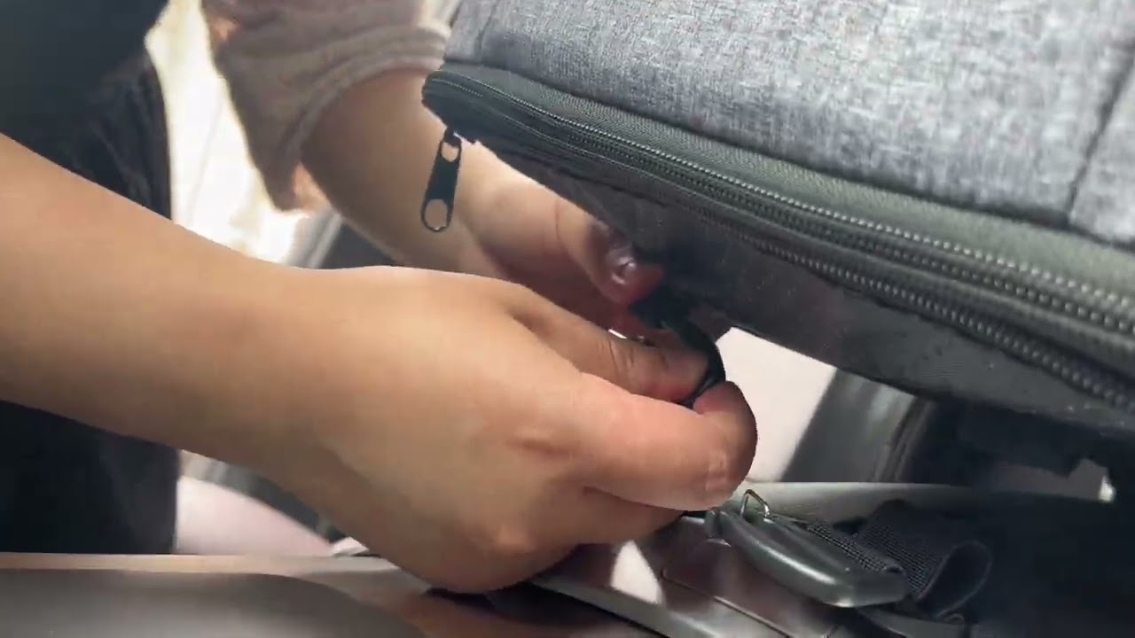 How to install the update dog console car seat with pillow?