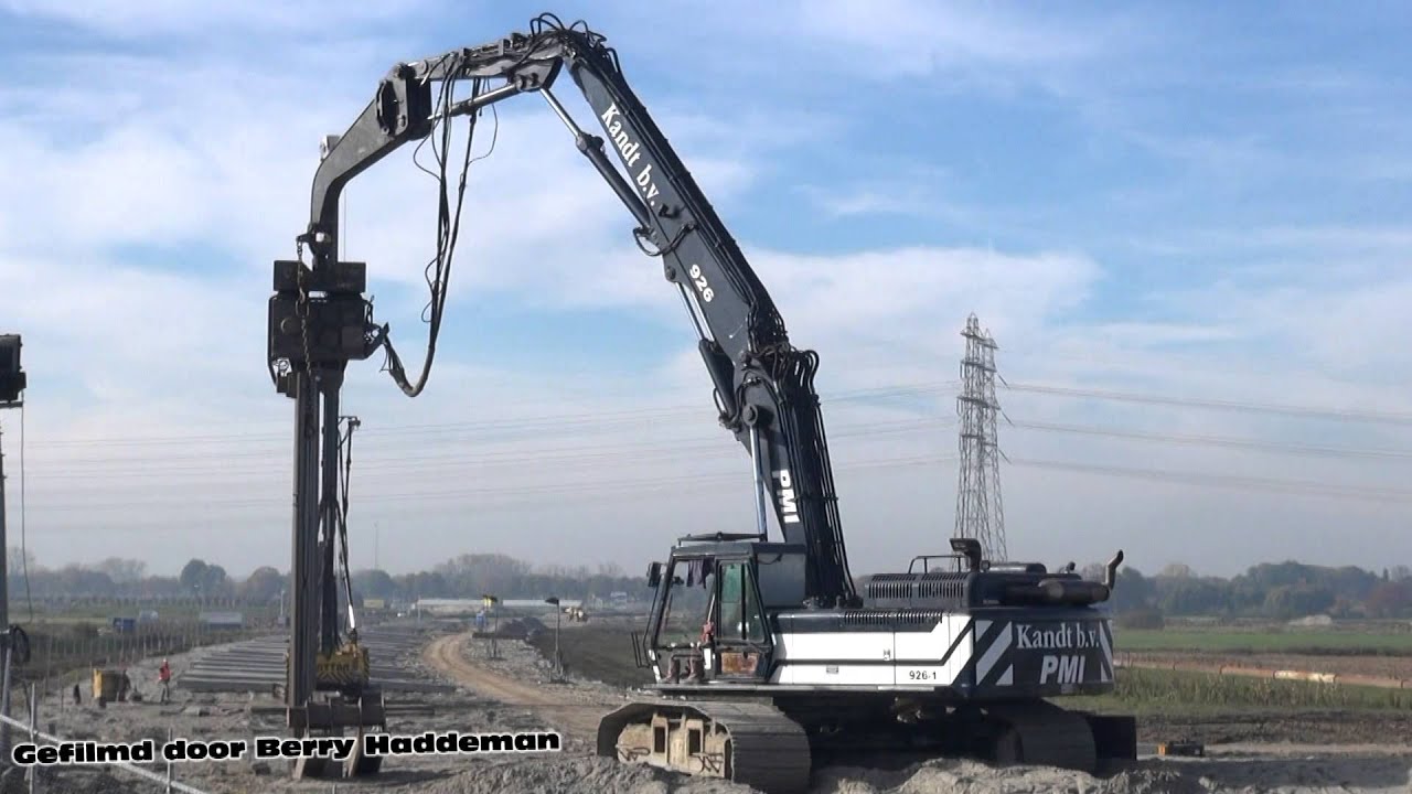 Damwand Trillen bij Kerkdijk | PMI 926-1 kraan | Sheet piling vibrate - Kandt b.v. | NL