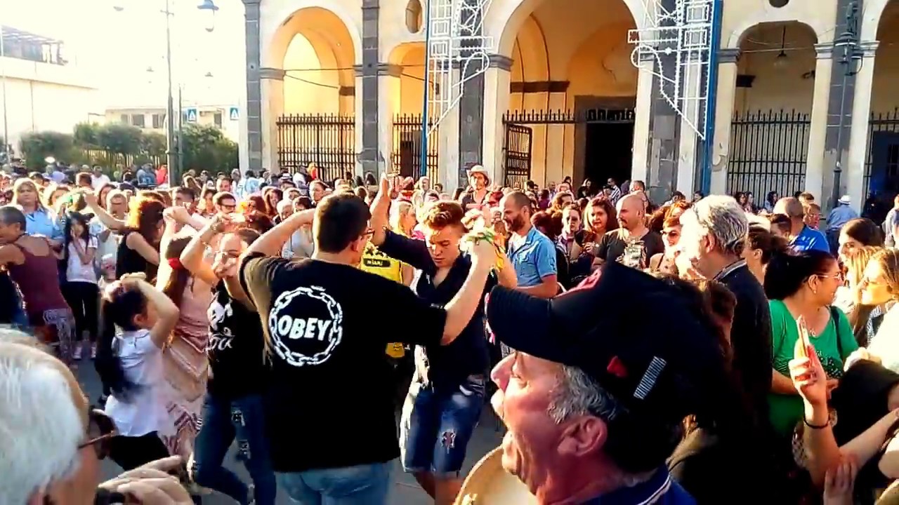 Tammurriata Giuglianese della Paranza Di Febbraio per la Madonna dei Bagni