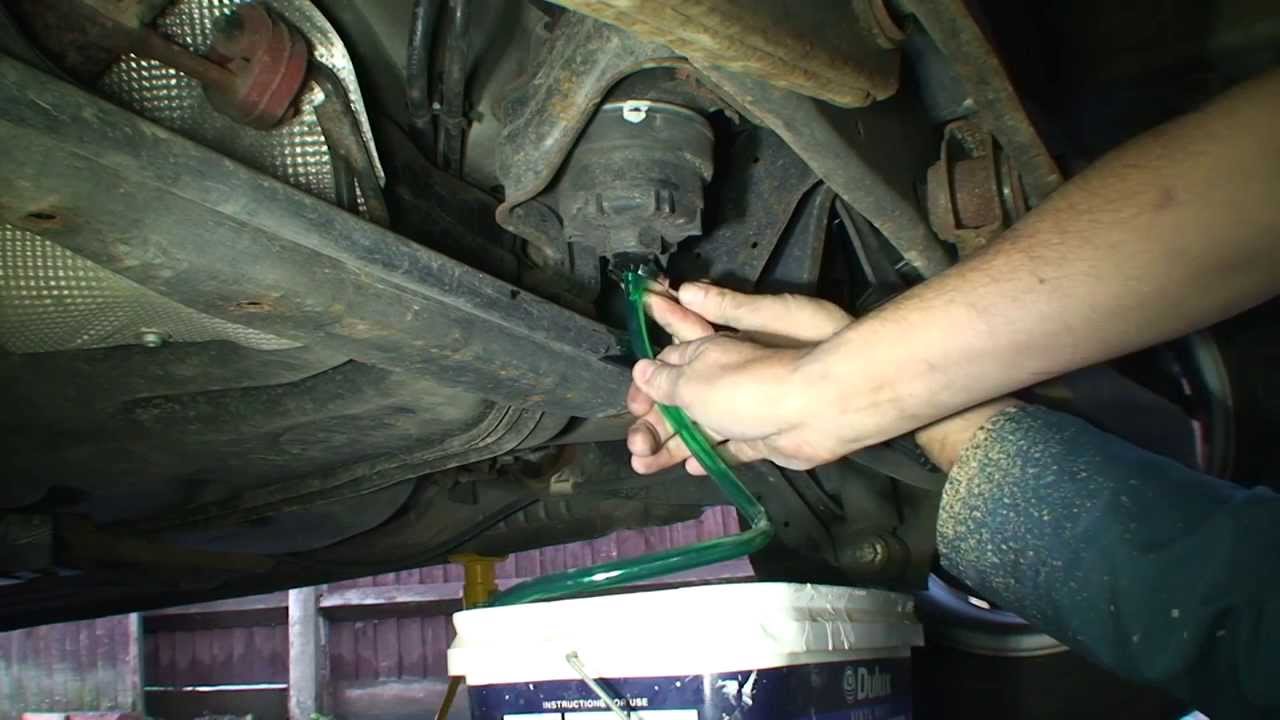 Замена топливного фильтра Ford Mondeo 2 0 TDI 2007-2012 гг.