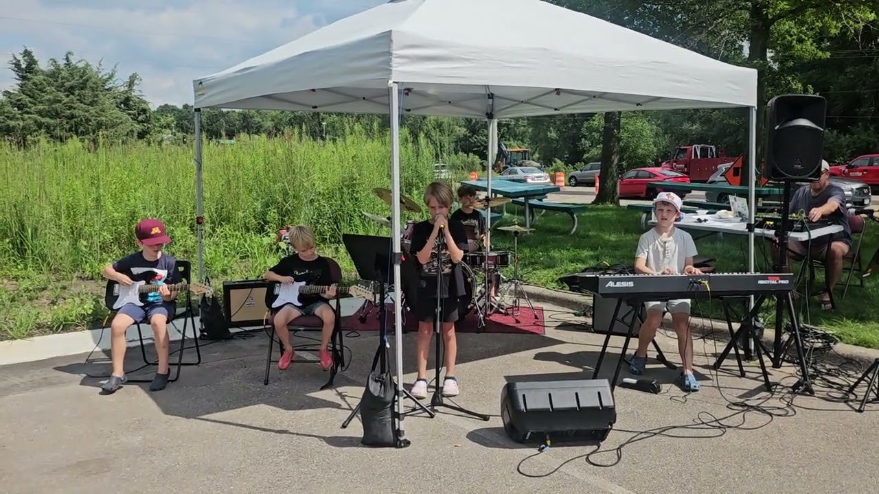 8-5-25 farmers market at the Marsh no sleep till brooklyn 