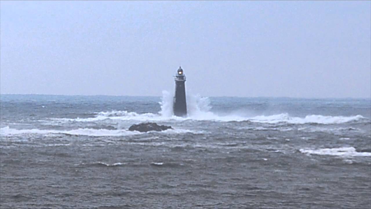 Minots Ledge Light and the rough ocean (for meditation)