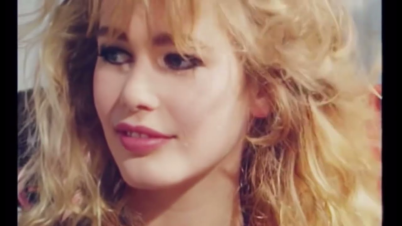 90’s Supermodel Claudia Schiffer | Maneskin Supermodel