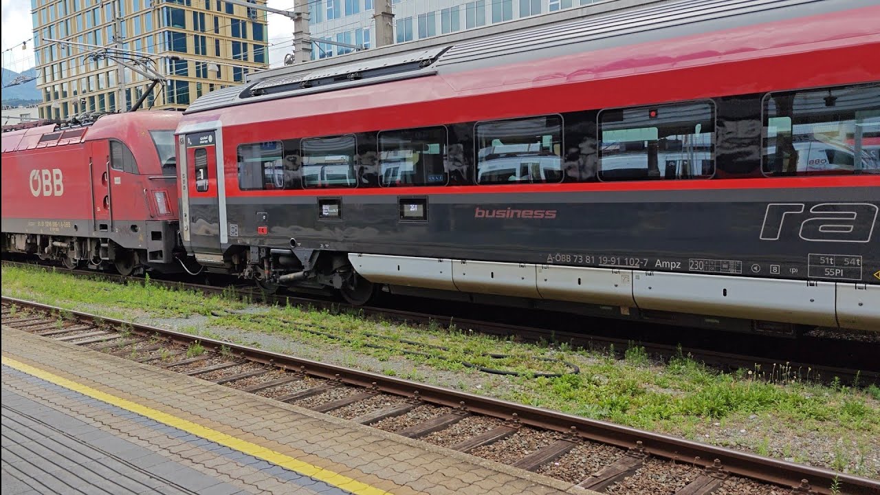 Railjets in Innsbruck