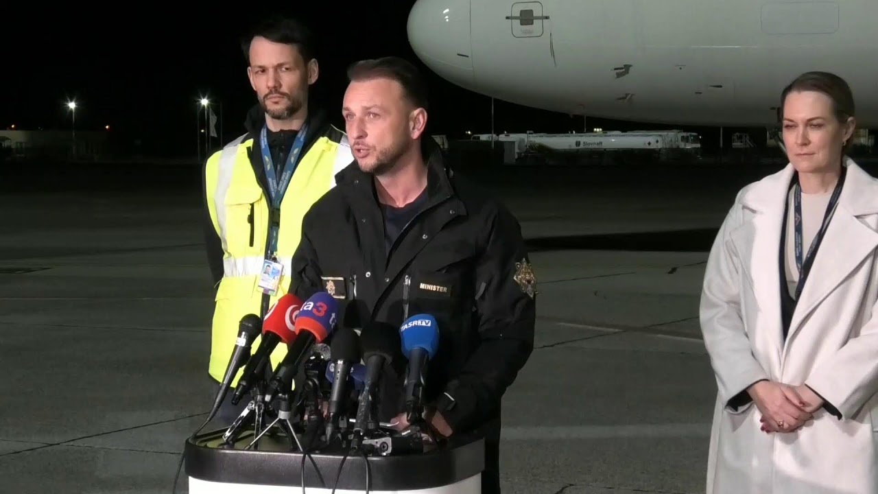 Brífing ministra vnútra SR M. Š. Eštoka po repatriačnom lete z Blízkeho východu