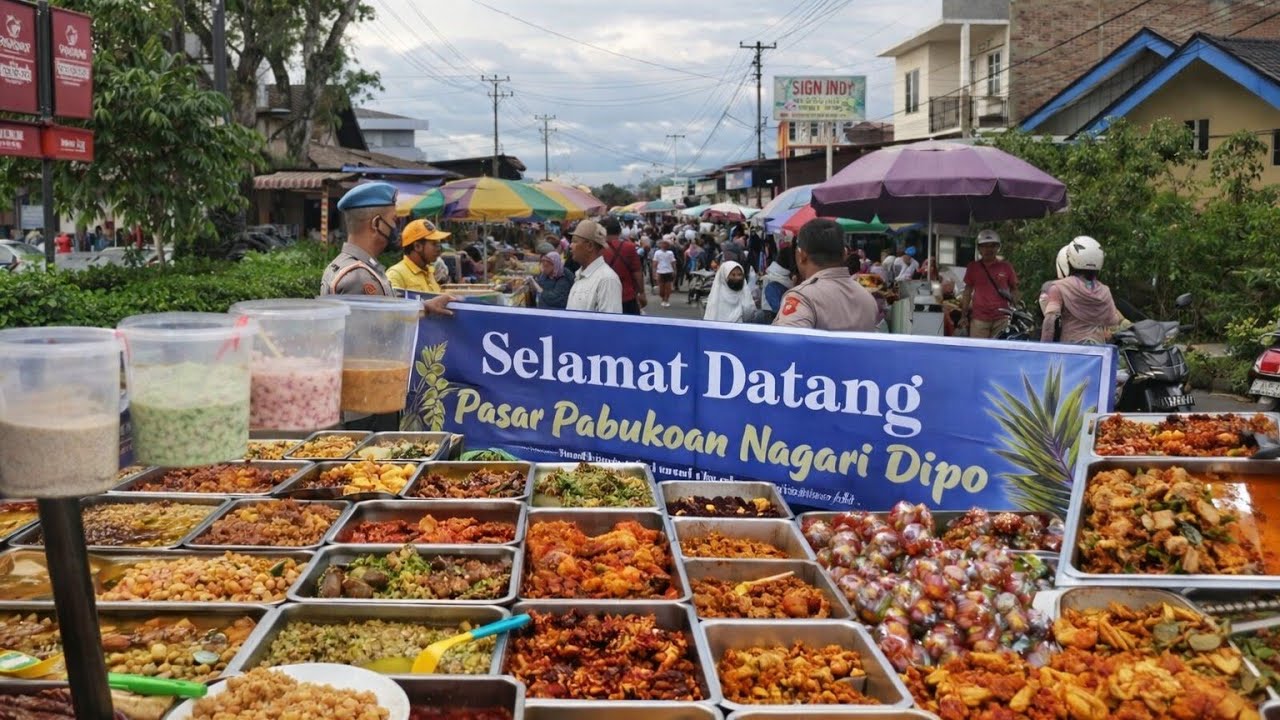 WAR TAKJIL PASAR RAMADHAN PABUKOAN TAROK DIPO JEMBES KOTA BUKITTINGGI MERIAH MEMBLUDAK 
