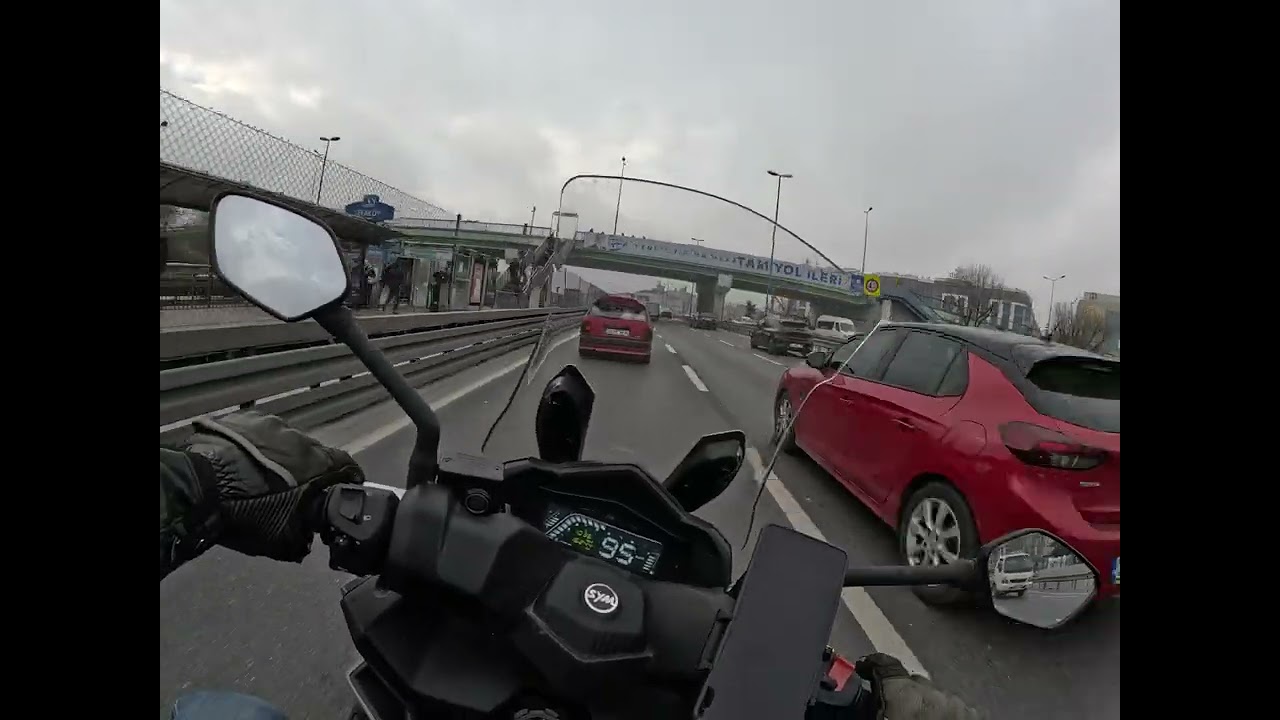 SYM JOYRİDE 16 300 CC MİNİK AKSİYONLAR