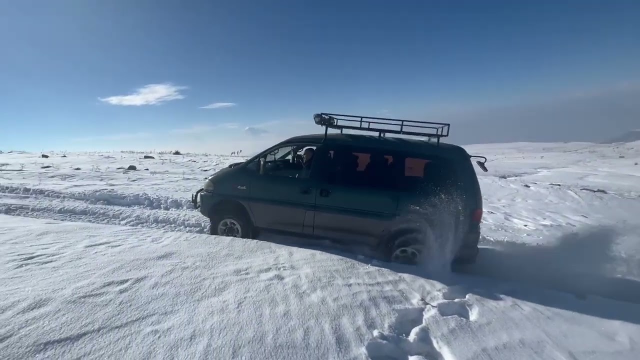 Delica vs snow, Geghama mountains , Armenia #snow #offroad #delica #offroad_snow