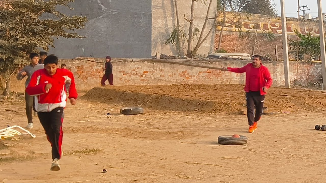 पहलवान को आया गुस्सा उठाया लठ अखाड़ा गोहाना सोनीपत 