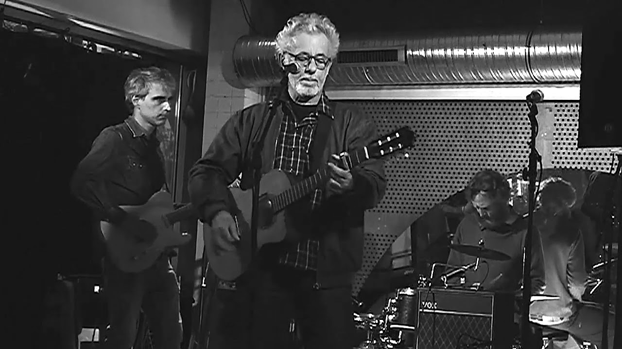 COMME UN ÉTRANGER - Latiniasse & the Dudes (live Bar Gallia)