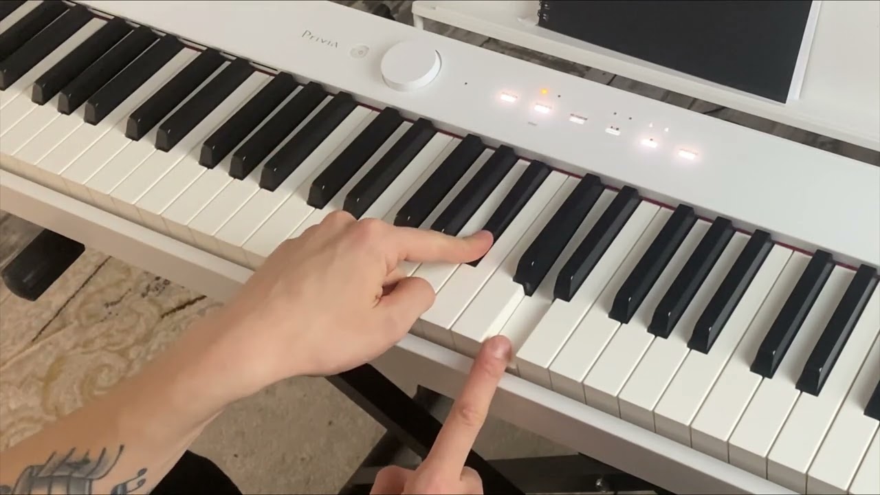 Красивый АККОМПАНЕМЕНТ | разбор приёма для левой руки 🎹✨