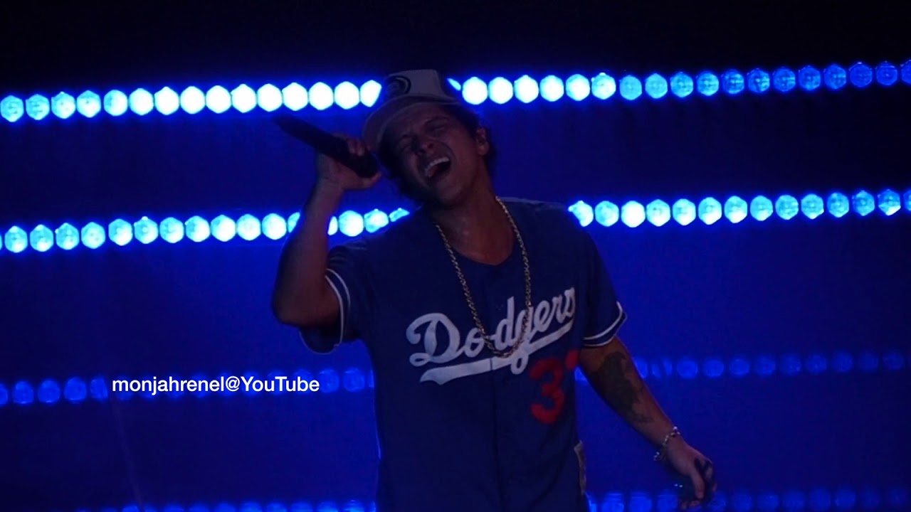 When I Was Your Man - Bruno Mars [24K Magic Tour Manila 2018]