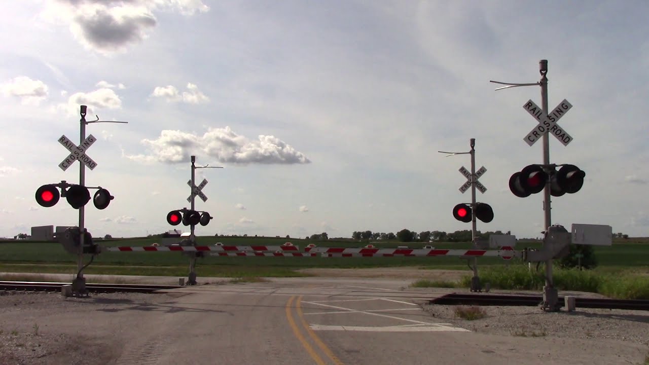 E. 2700 N. Rd. Grade Crossing (Odell, IL) 9/7/19