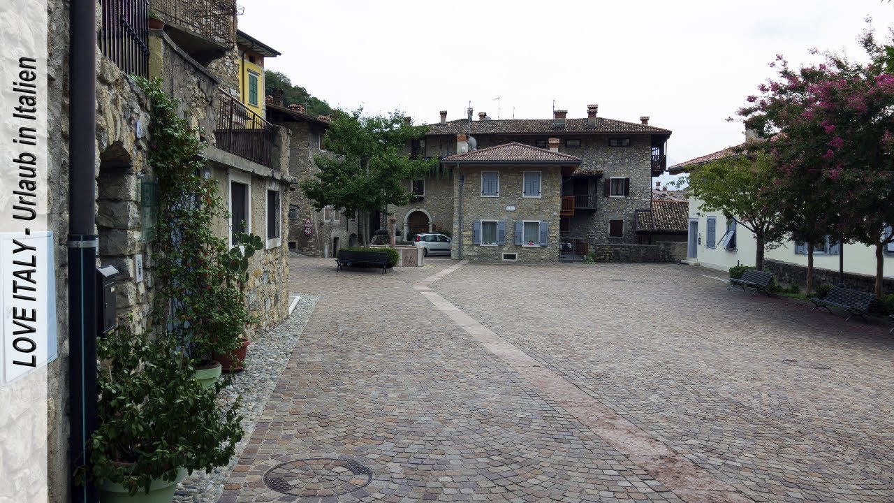 Tenno, mittelalterliches Dorf im Trentino (2.7K)
