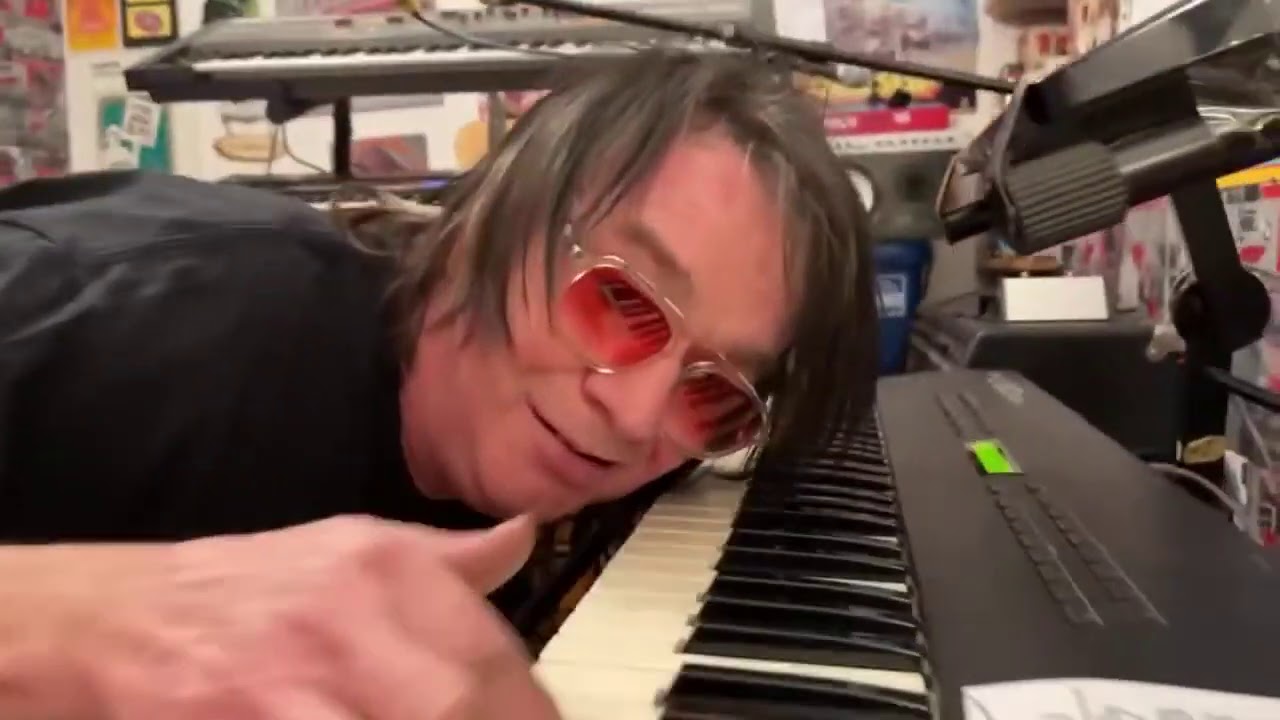'Soul Limbo' Played On Analogue Synths & Organ ByTerry Miles
