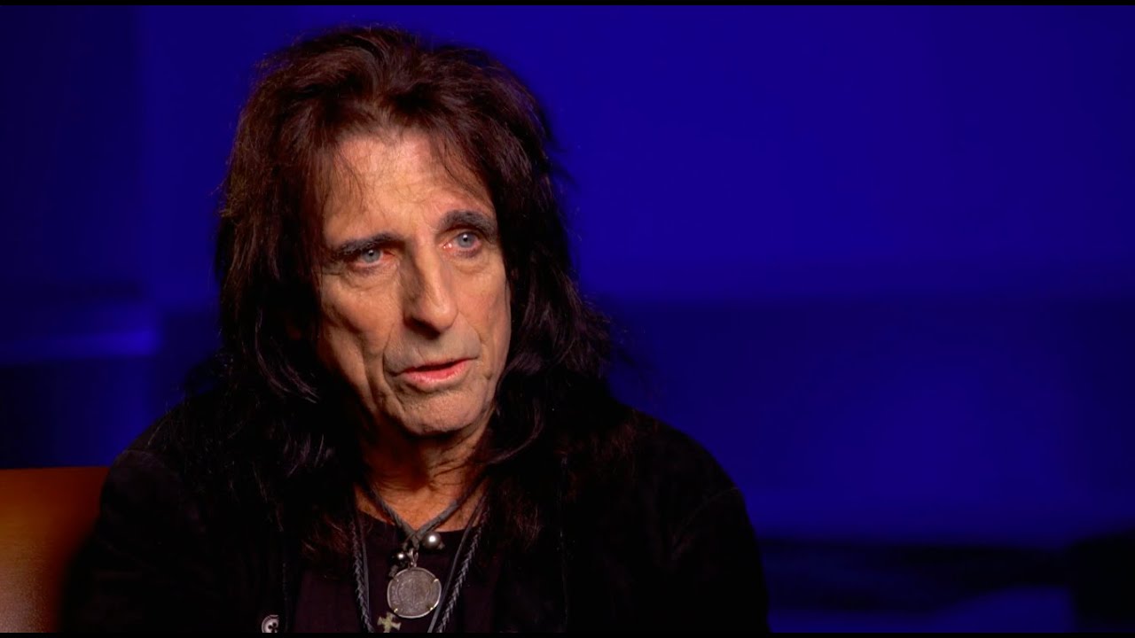 Alice Cooper Talks about Becoming a 