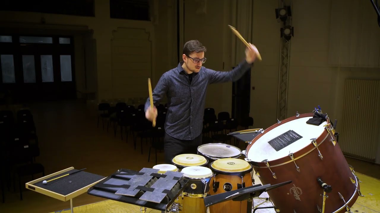 Kevin Volans: Asanga // Performed by Vicent Pastor