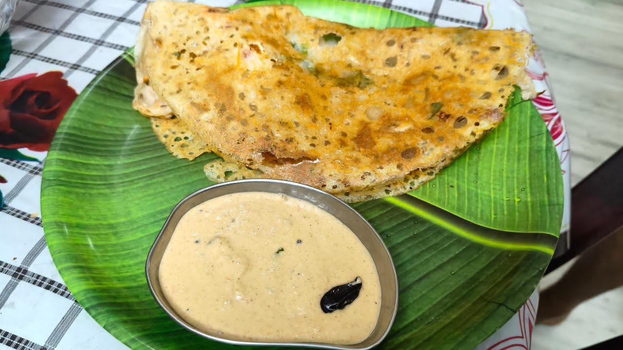 క్రిస్పై రవ్వ దోస ఈ విధంగా వేస్తే వద్దు అనకుండా తినేస్తారు 😋|| crispy ravva dosa||