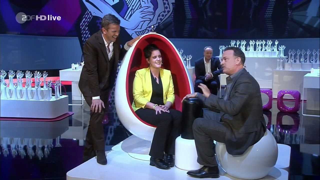 Wetten, dass..? - Nagellack-Wette (Nail polish bet) - Tom Hanks, Halle Berry ...