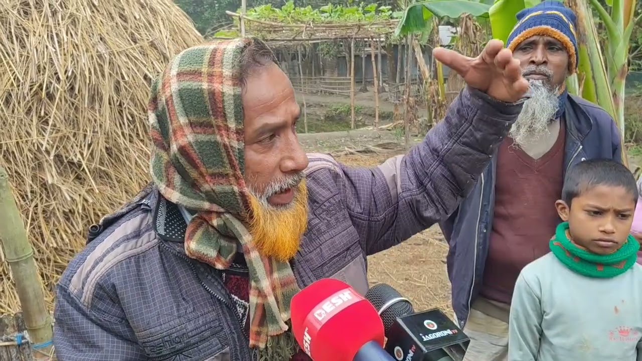 পলাশবাড়ীতে সরকারি রাস্তায় পুকুর, দুর্ভোগে হাজারো গ্রামের মানুষ।