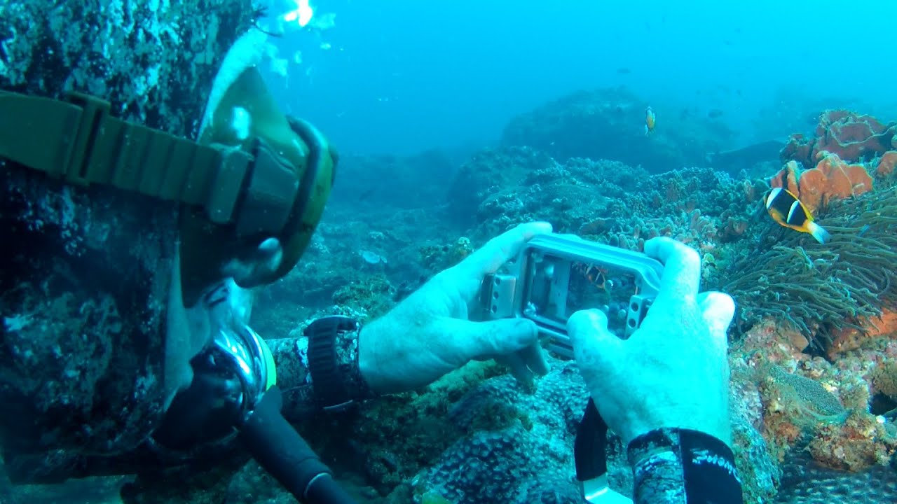 Filming underwater with an iPhone