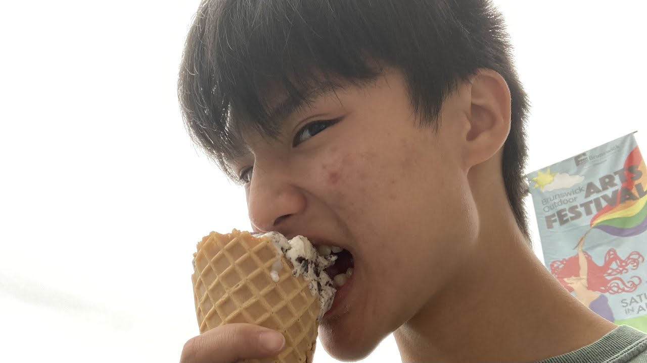 Biting ice cream with my teeth without pain…