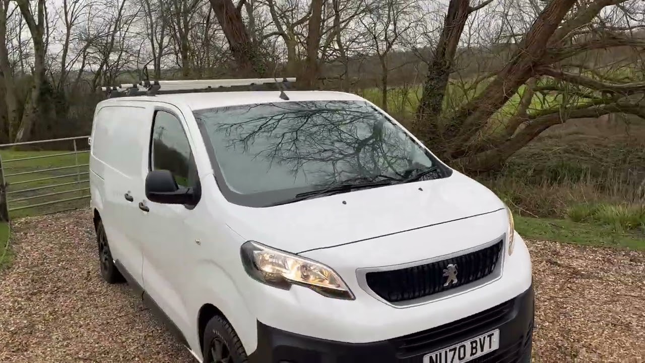 2020 EXPERT 2.0 180 BHP, SUPER CLEAN / 18 INCH ALLOYS / ROOF BARS / TOW BAR £9995 Plus Vat