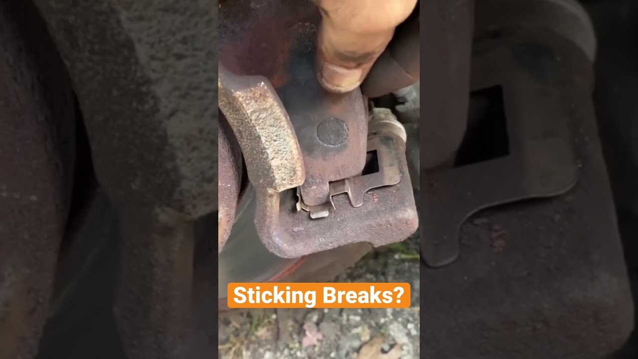 Как устранить заедание тормозных колодок, не покупая новые￼