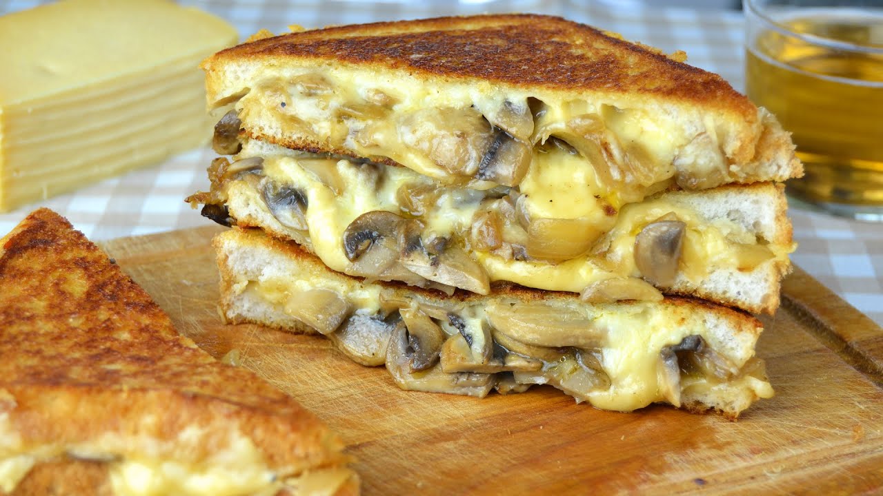 Mushroom, Onion & Gouda Cheese Sandwich - Grilled Cheese Sandwich with Sauteed Mushrooms & Onion