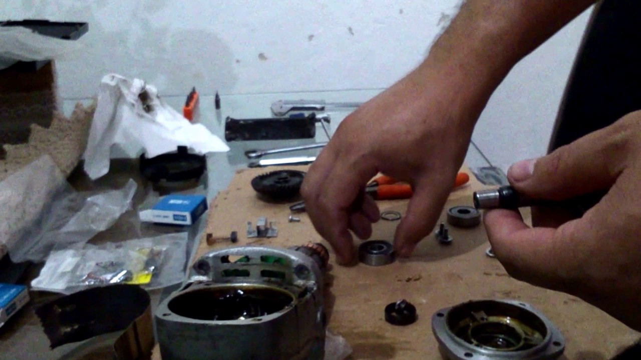 Troca dos rolamentos da esmerilhadera Black & Decker