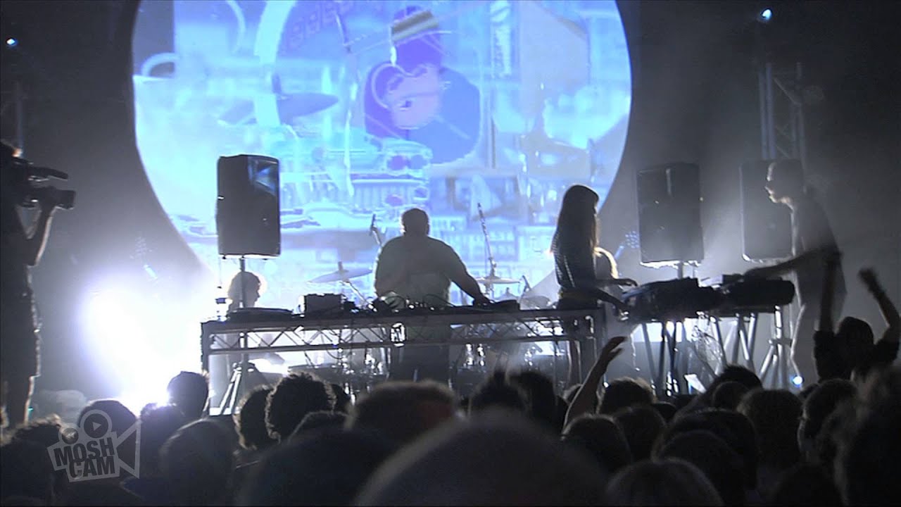 Dan Deacon Ensemble - The Crystal Cat (Live at Sydney Festival) | Moshcam