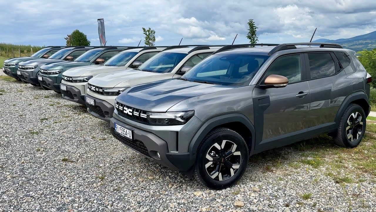 DACIA DUSTER different SPECS - JOURNEY vs EXTREME, 4X2 vs 4X4 (exterior & interior)