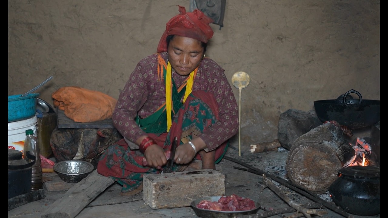 Cooking buffalo meat curry in the village ll Rural village life