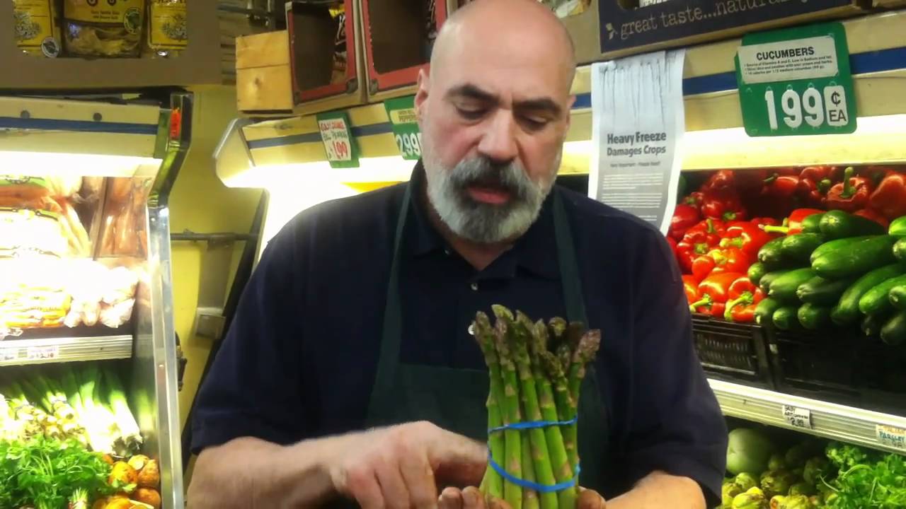 Asparagus Dan the Produce Man
