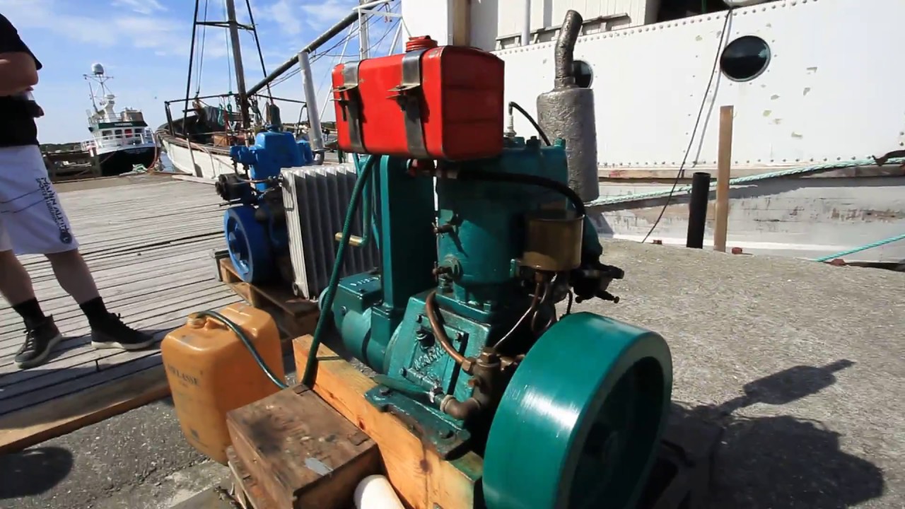 Lysøysund Kystkulturdagene 2017 - Båtmotor Semidiesel -MVI 5367