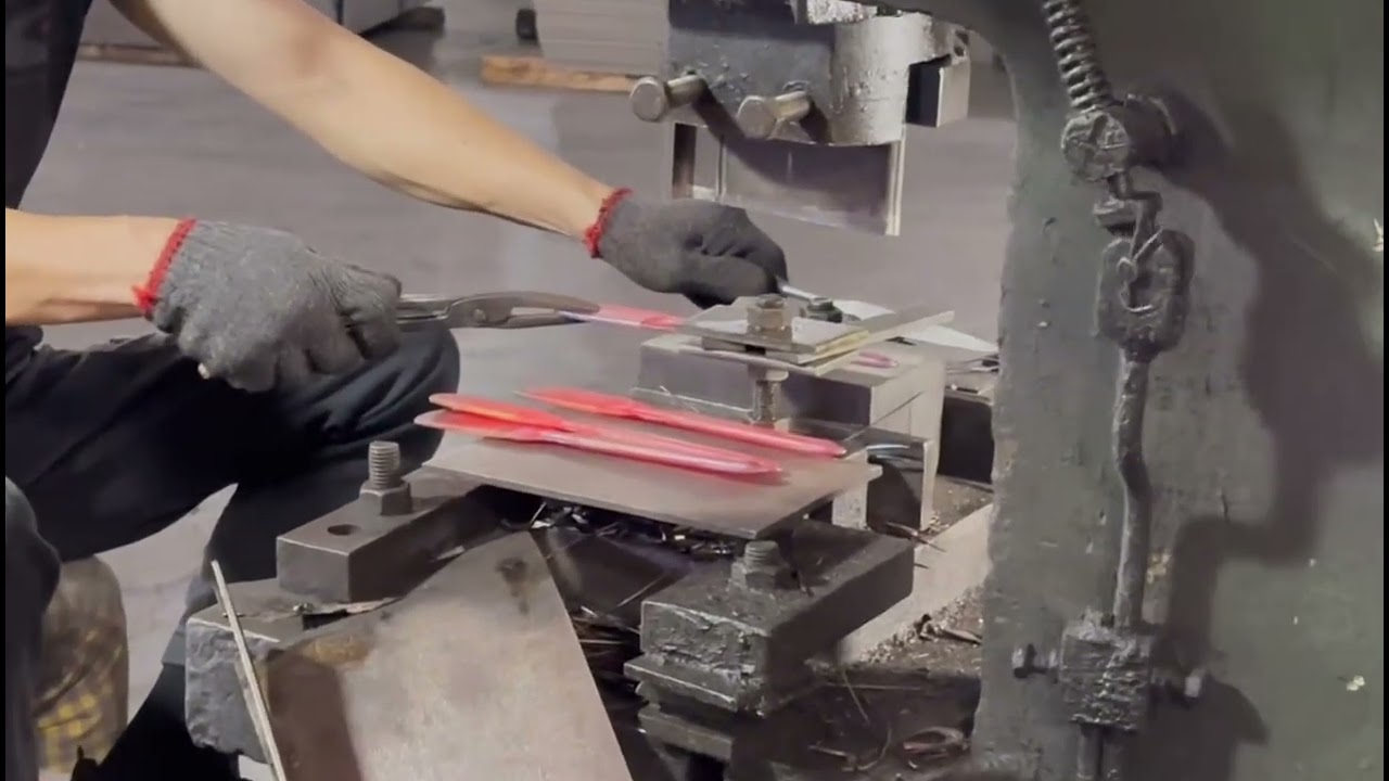 From Steel to Shine | The Art of Stainless Steel Cutlery Making at IDEAL