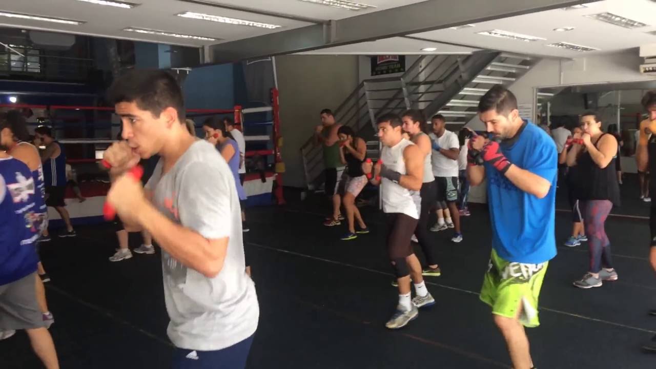 Aula coletiva de boxe!