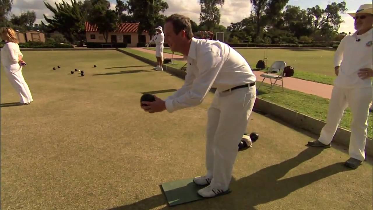 How to Lawn Bowl