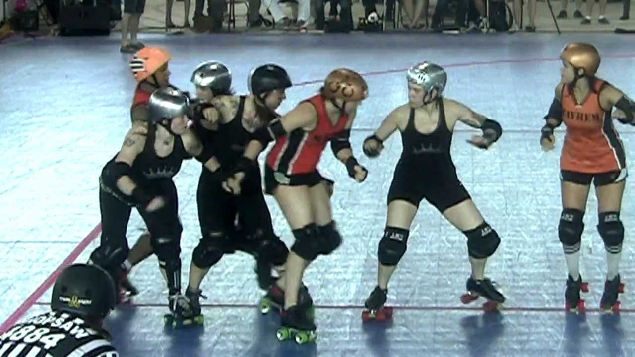 Gotham Girls 2013 Highlight Reel - Gotham Girls Roller Derby