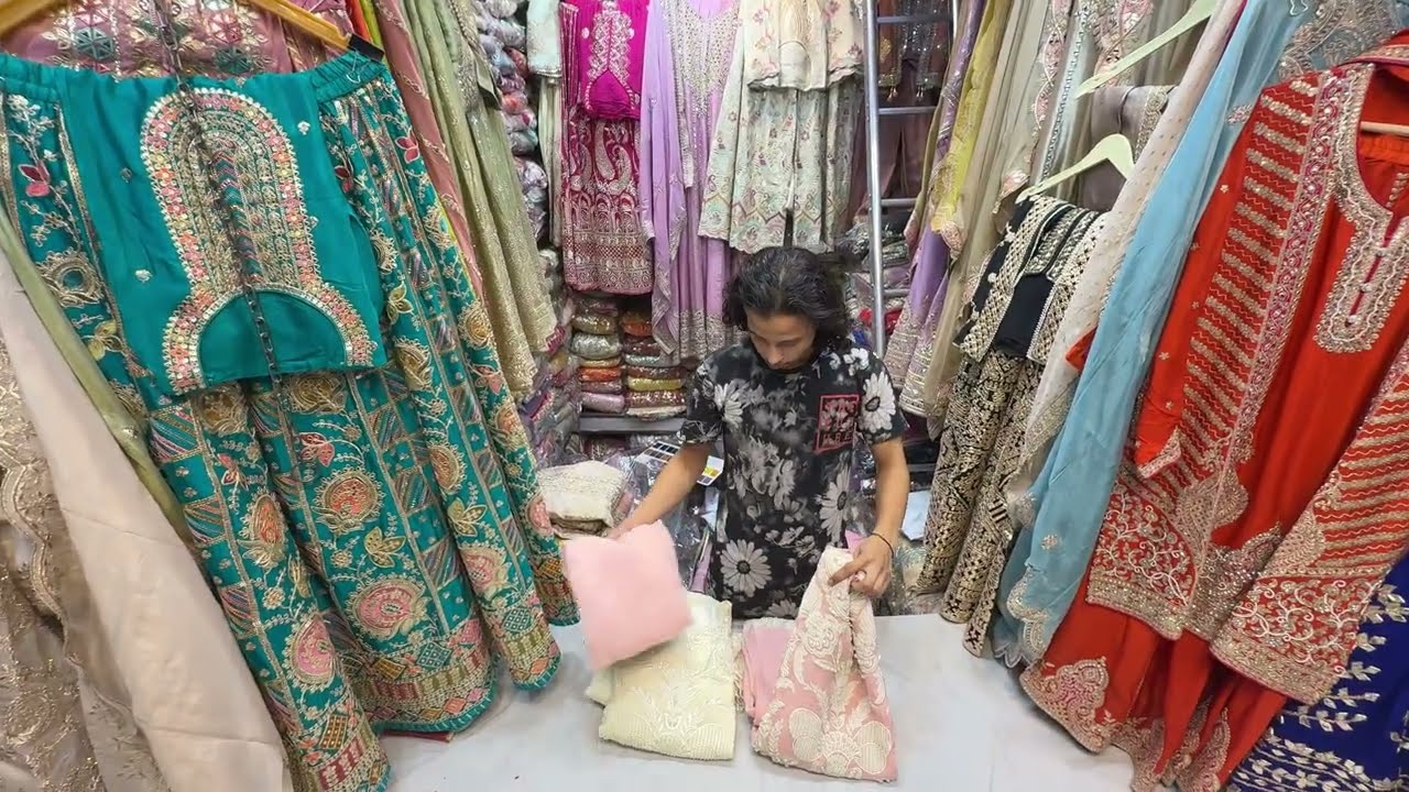 CHANDNI CHOWK’s HIDDEN GEM! 😱 Designer Dresses Starting ₹5000 | Wholesale & Retail Paradise