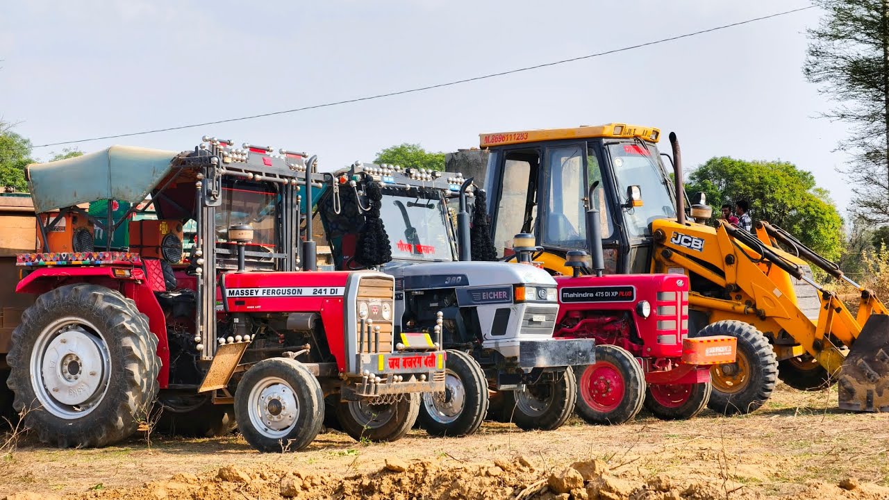 JCB 3dx Eco Loading tractor Stuck in Mud Eicher 485 Mahindra 275 Di Kubota Making well for Farming