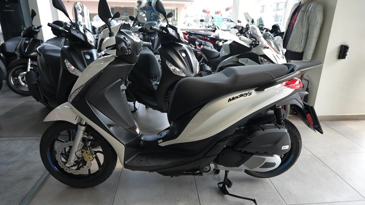 PIAGGIO Medley S 400  scooter  2025 walkaround